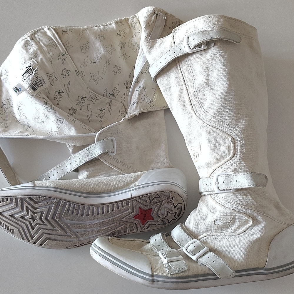 Off-White High-Top PUMA Brand Boots with Buckles & Star Pattern Women's 8.5